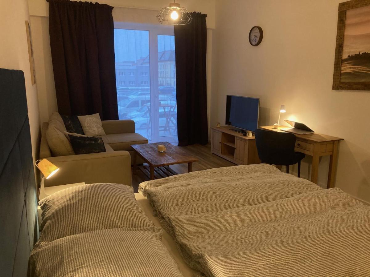 Komfortny Apartman A407 V Centre Nr, Bez Kuchyne, Parkovisko Zdarma Nitra Exteriör bild
